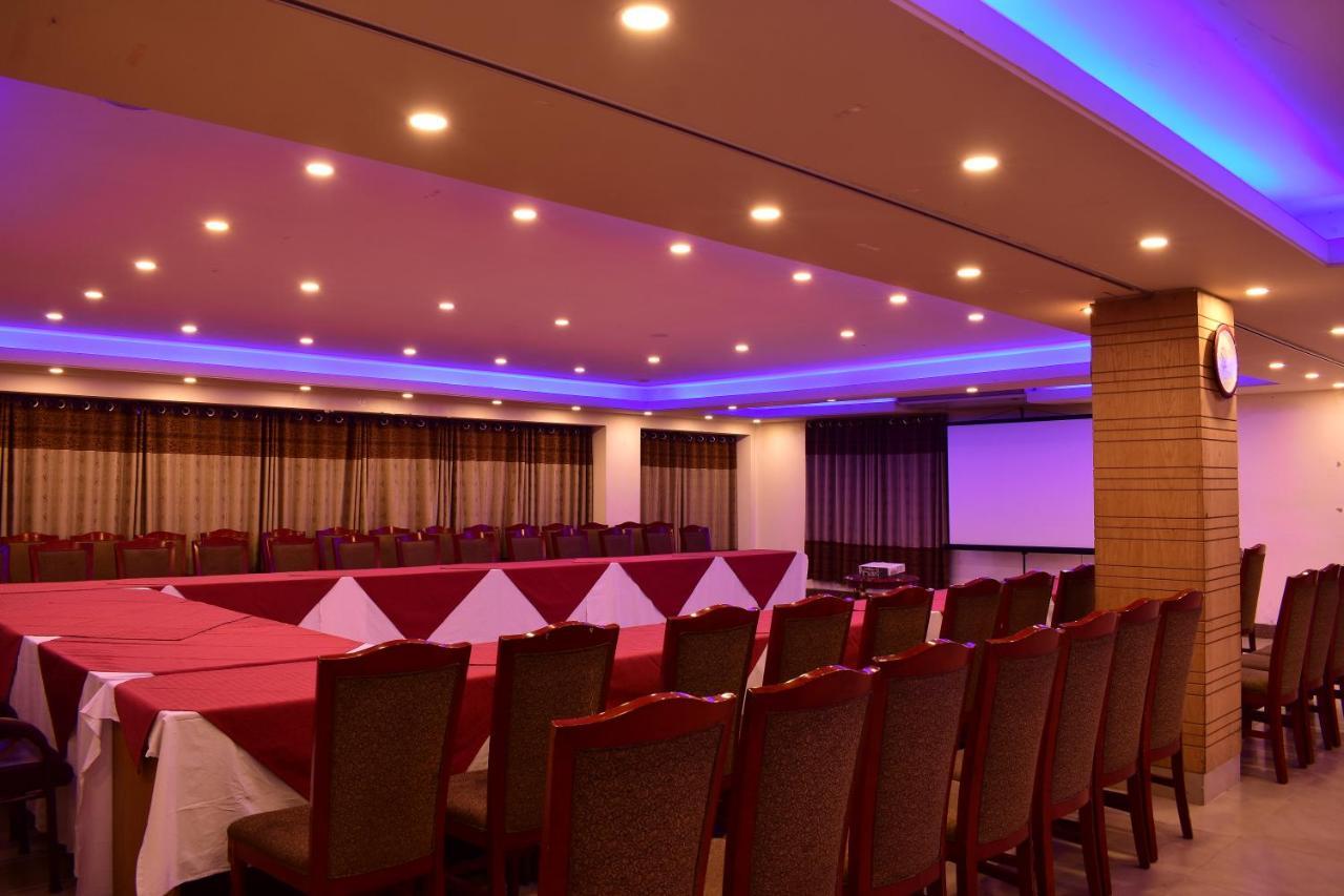 Hotel Metro International Sylhet Dış mekan fotoğraf