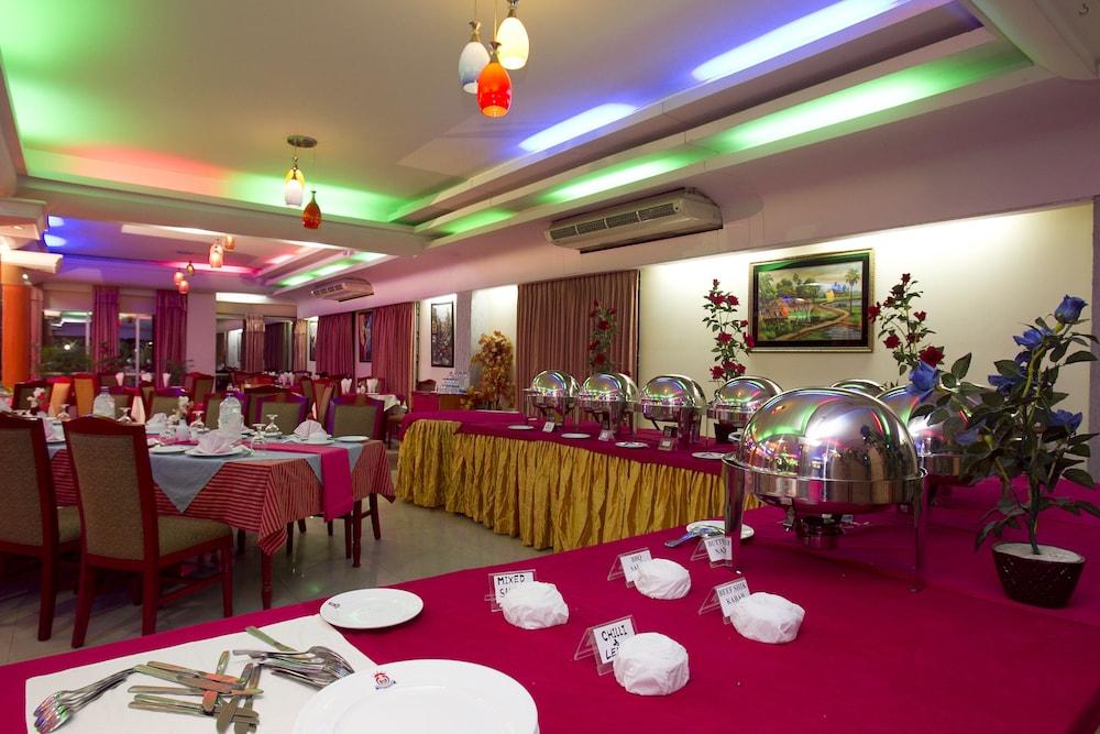 Hotel Metro International Sylhet Dış mekan fotoğraf